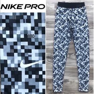 Nike Pro Dri-FIT Geometric Check Pattern Leggings